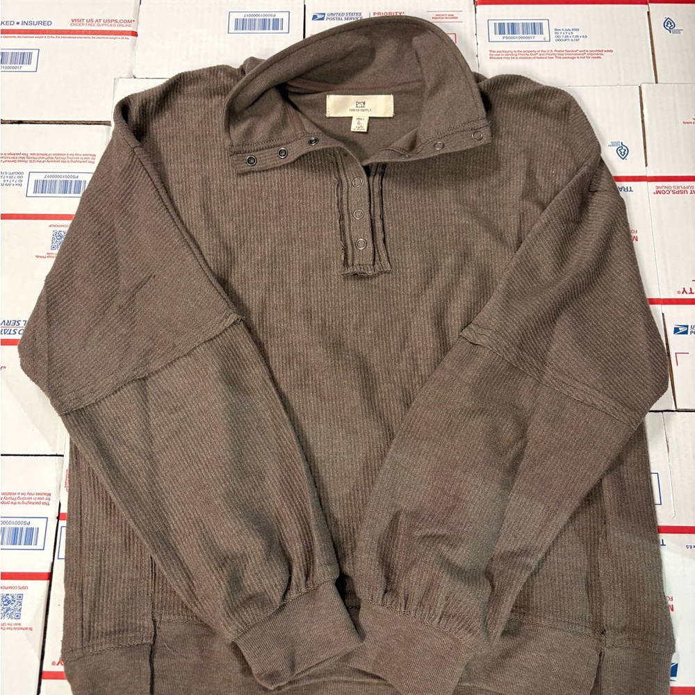 Thread & Supply Womens Brown Waffle-Knit Snap Placket Pullover